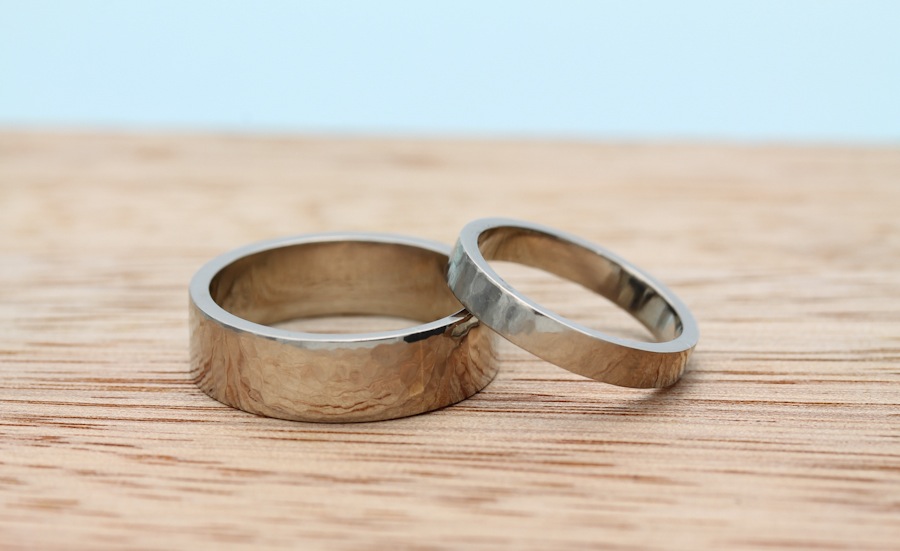TwoBirch Men's Wedding Rings - 5 Millimeter Brushed Finish Wide Plain Men's  Wedding Ring