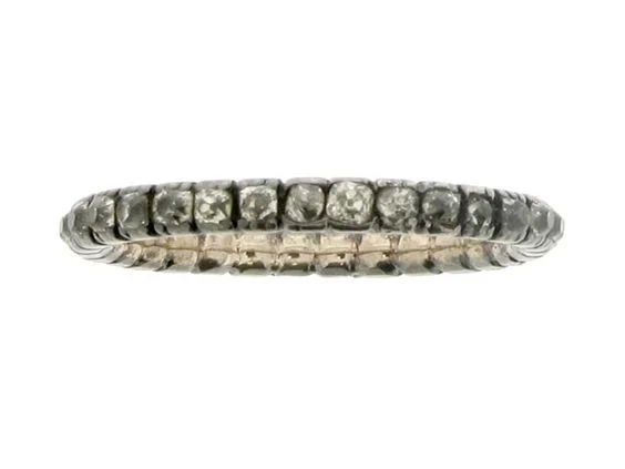 'Keeper' Ring, gold, silver, rose cut diamonds. 18th Century. Source: Unknown