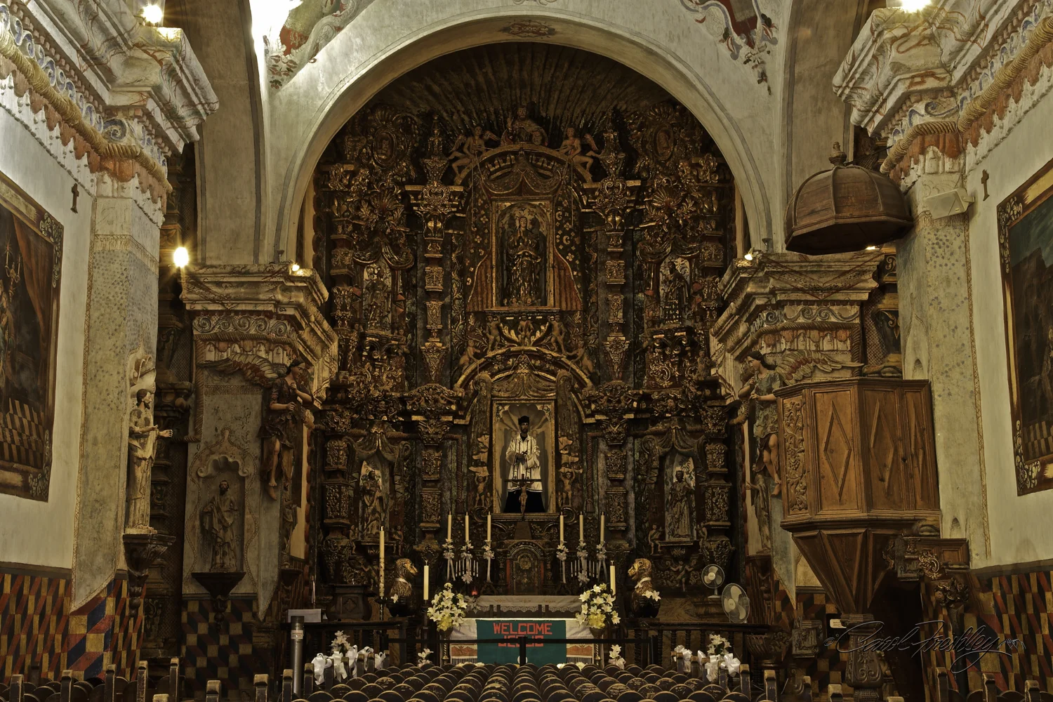 San Xavier del Bac 3-3.jpg