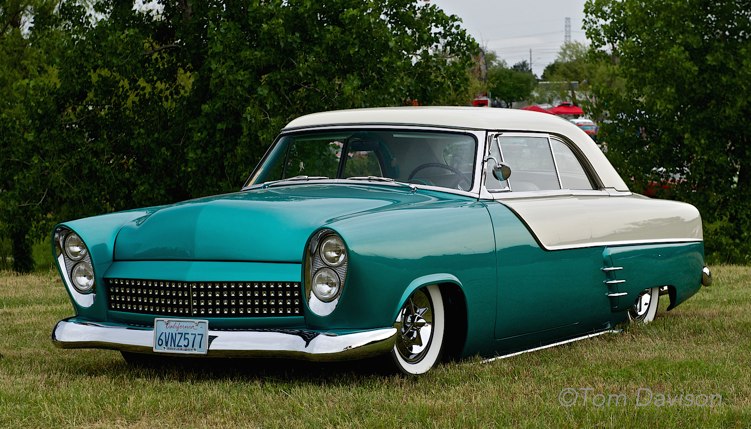 A 1953 Ford. This would be considered old style custom.
