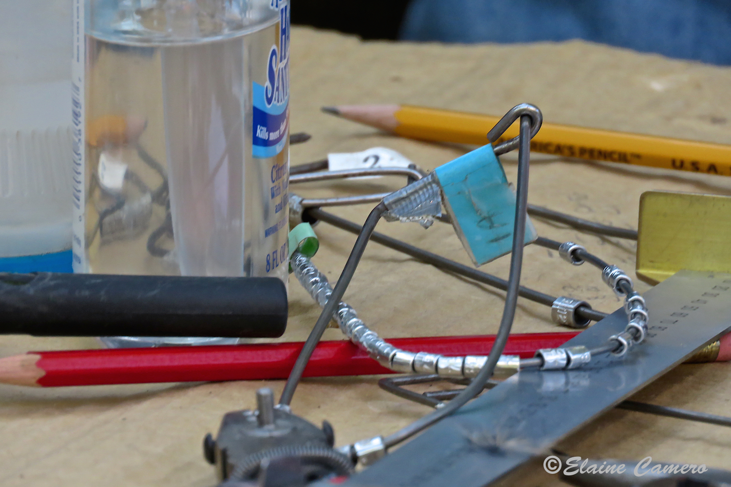 The small bands come in various sizes. Here shown on a wire loop much like a big safety pin