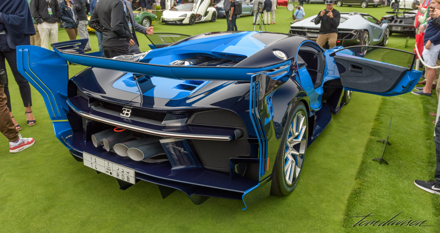Cute rear end of car above.