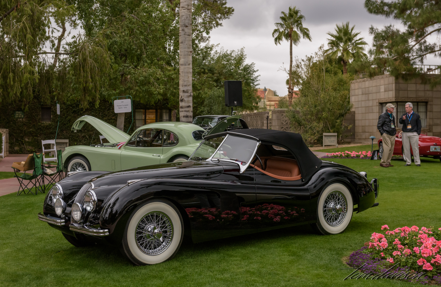 1948 Jaguar XK120, the fastest production car at that time.