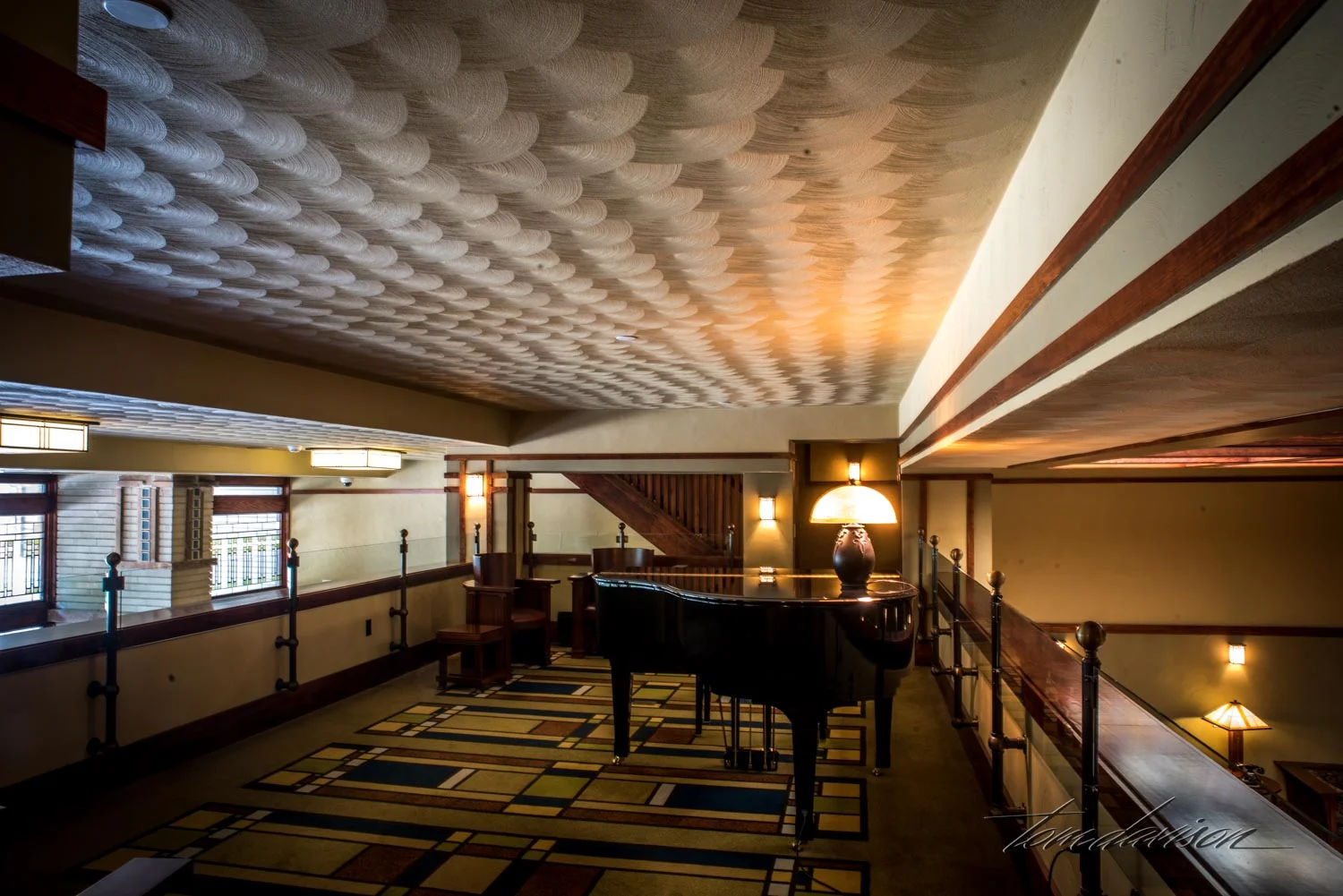 This is the mezzanine of the Park Inn Motel designed by Frank Lloyd Wright and built in 19010. As we toured the inside (tripods allowed) I was impressed with the obvious and abandant patterns that I associate with a Wright design. The geometric patterns, the open feeling, the way everything seem to fit together was impressive.