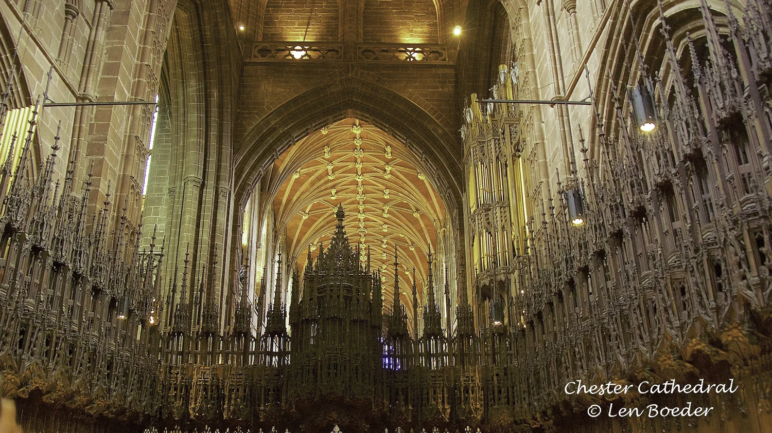 Chester Cathedral 1025.jpg