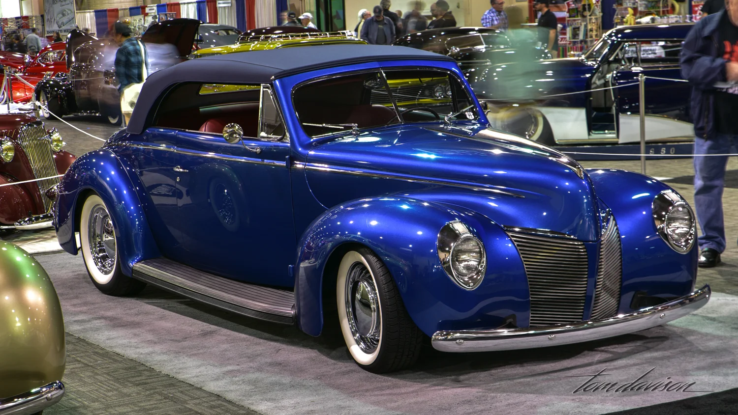 1940 Ford convertible.