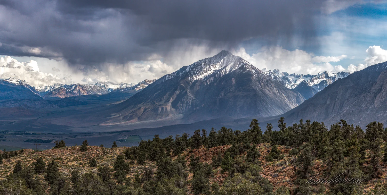 Overlook north of Bishop showing Mt. Tom in the foreground.