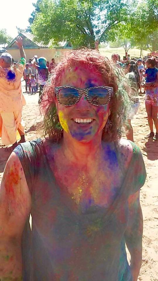 holi.jpg
