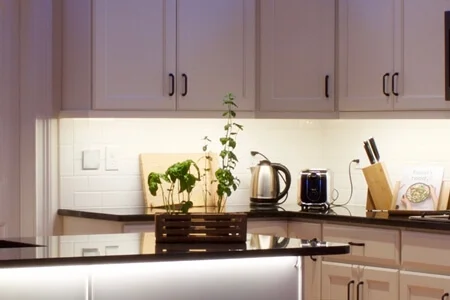 PH-ENUK-LED-Strip-Rocky-Kitchen.jpg