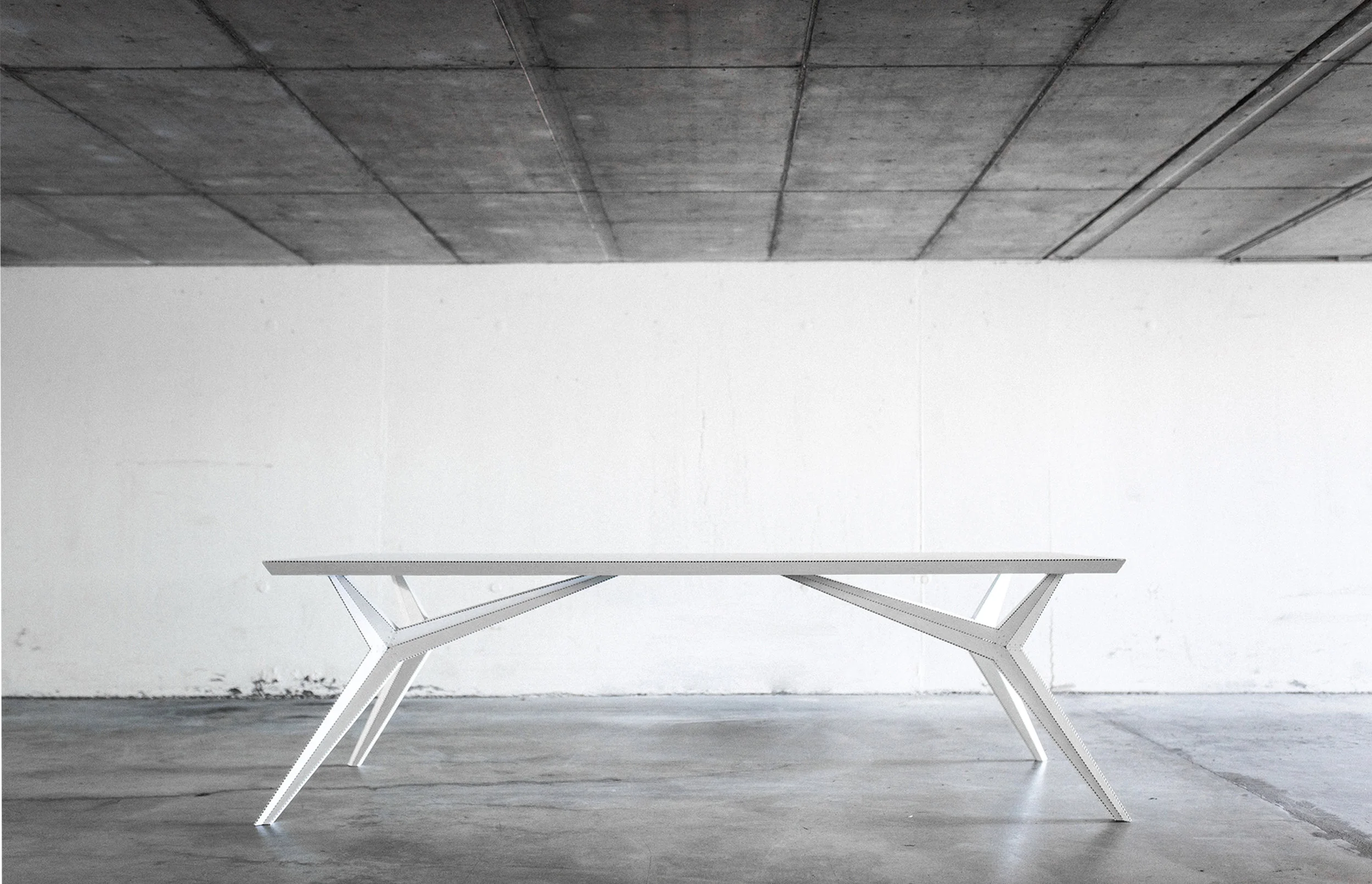 MANUEL MARTE TABLE WHITE01.jpg