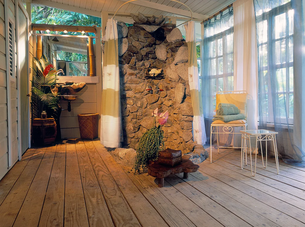 Frangipani-Cottage-Bathroom.jpg