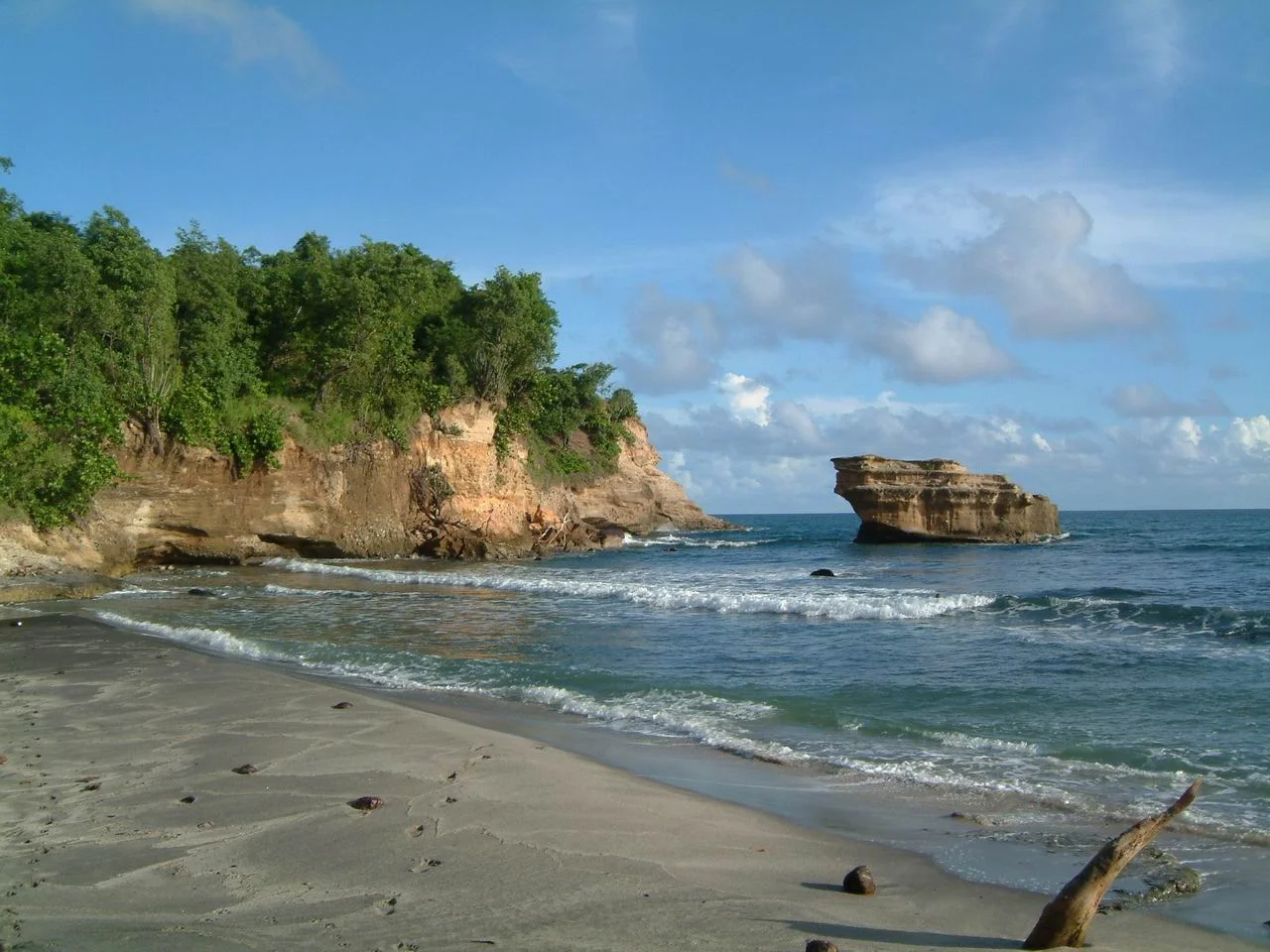 Balenbouche_beach.jpg