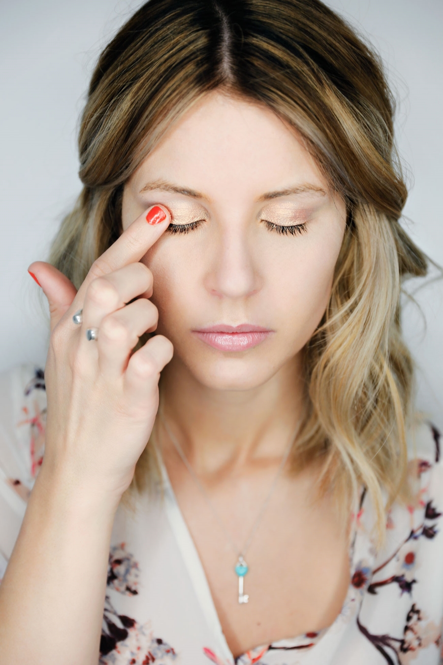 I like to use my finger and just apply to my eyelid. They are so easy and quick to use. 