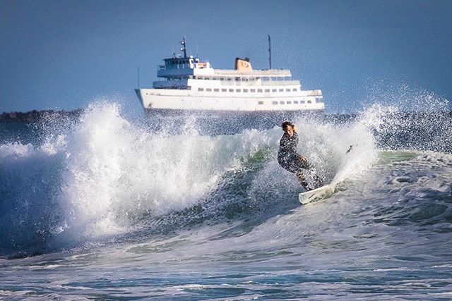 Haven&rsquo;t gotten out to shoot in a while, so here&rsquo;s one from the archives. Dreaming of big waves and #blockisland

#blockislandferry #canon5dmarkiv #canon #surf #surfing #surfer #easternsurfmag #eastcoastsurf #eastcoaststyle #oceanbeach #ig