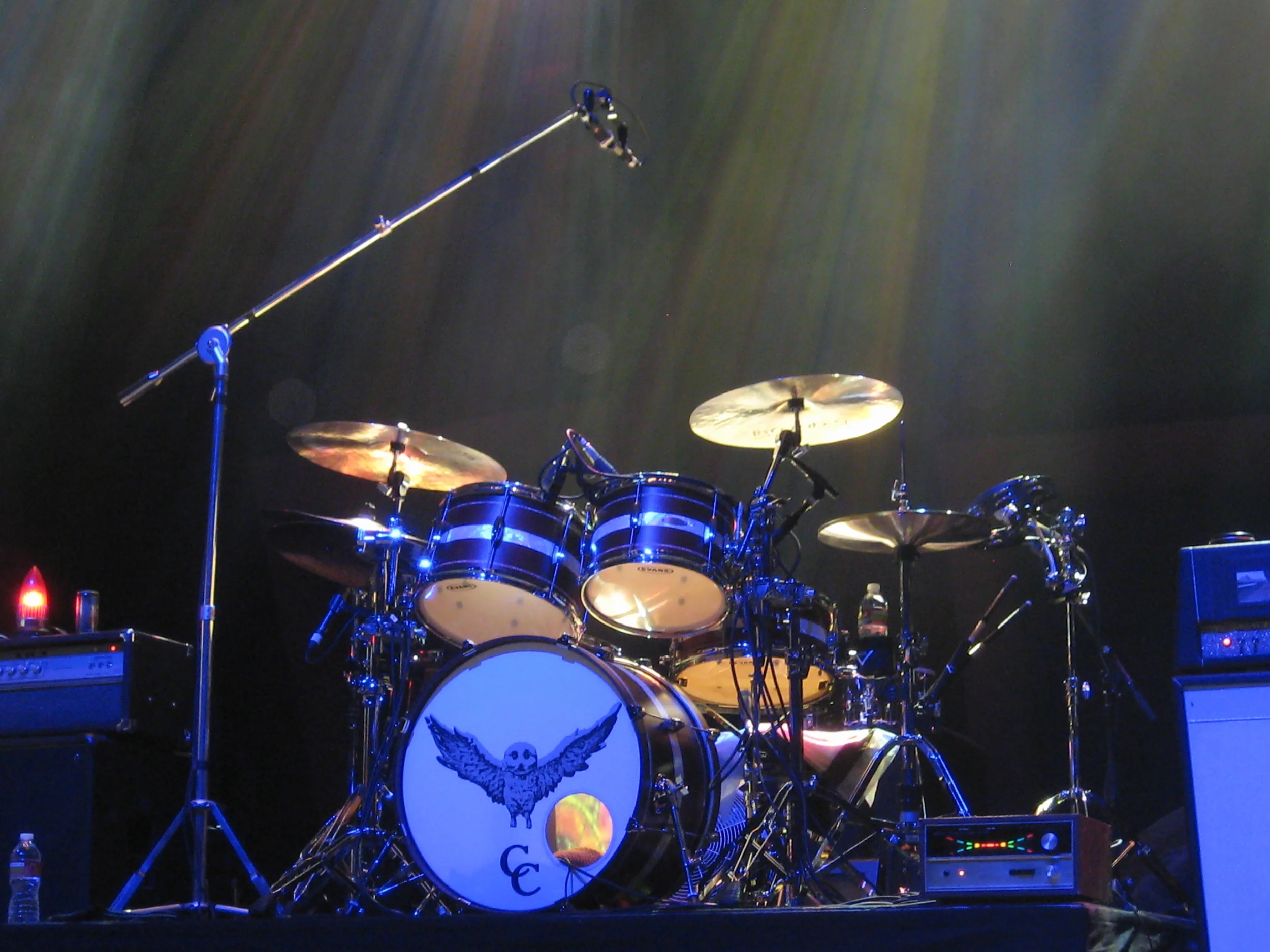 A pair of VR1 ribbons on drum OHs.