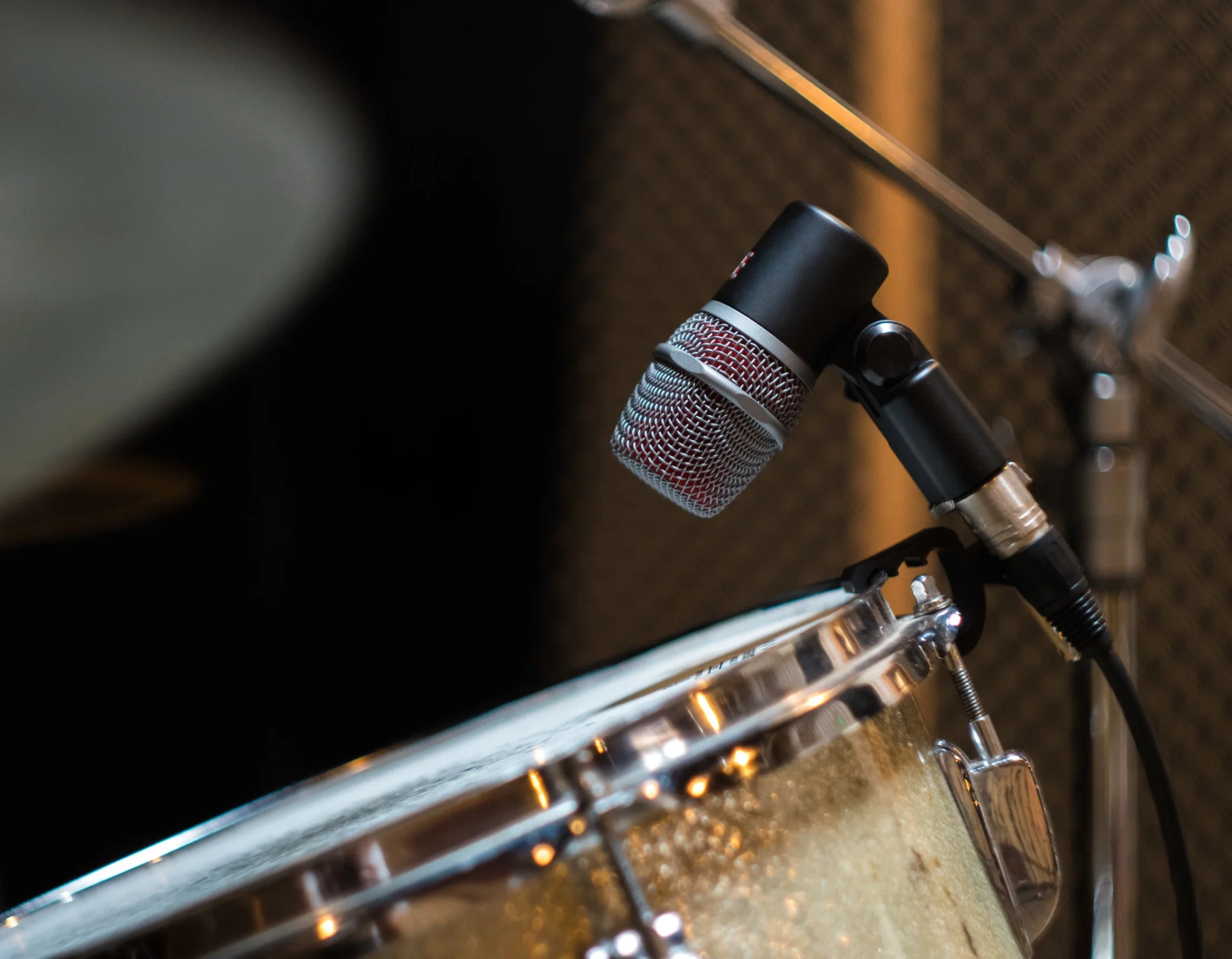 V-series-drums-med-10.jpg