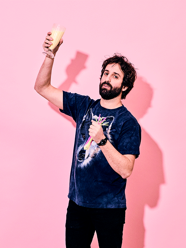 AlexPour.gif