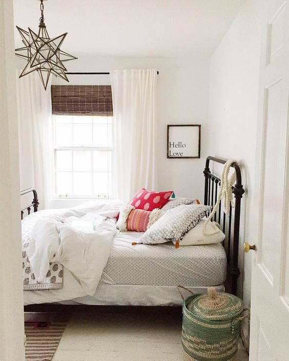Image via housesevendesign (Instagram)