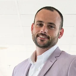 Steven King , Asst Prof UNC School of Media & Journalism @steven_king