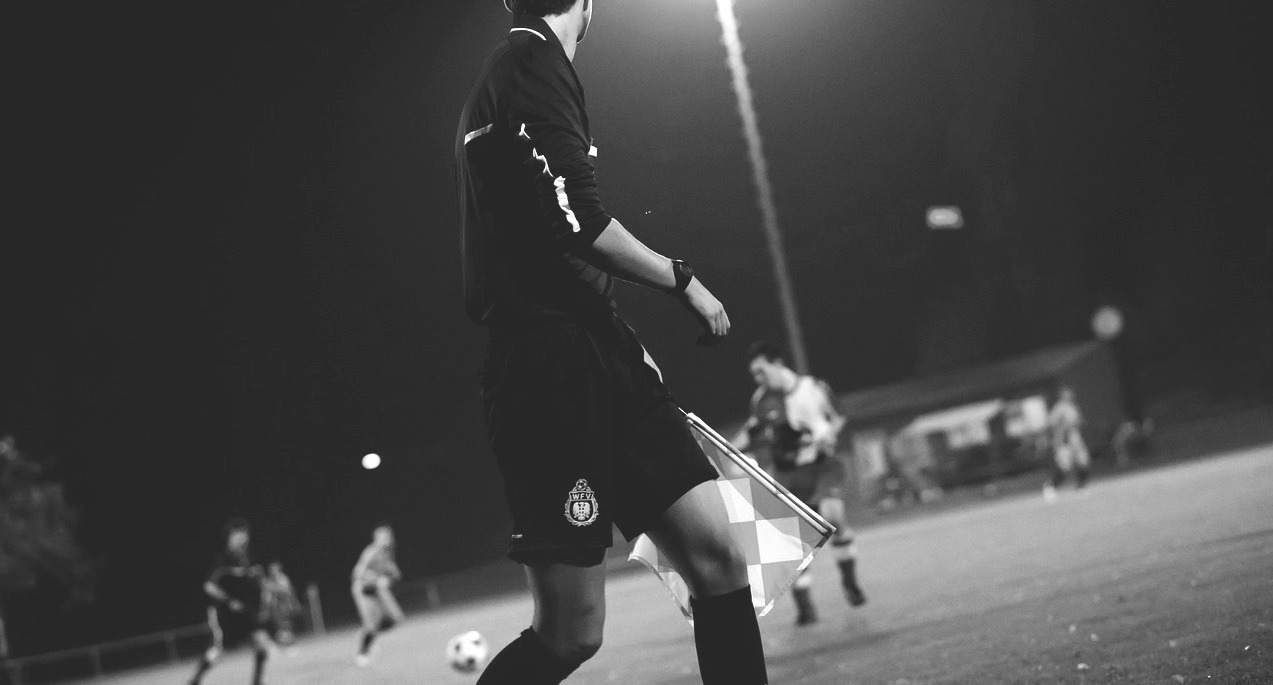 linesman-606231_1280 copy.jpg