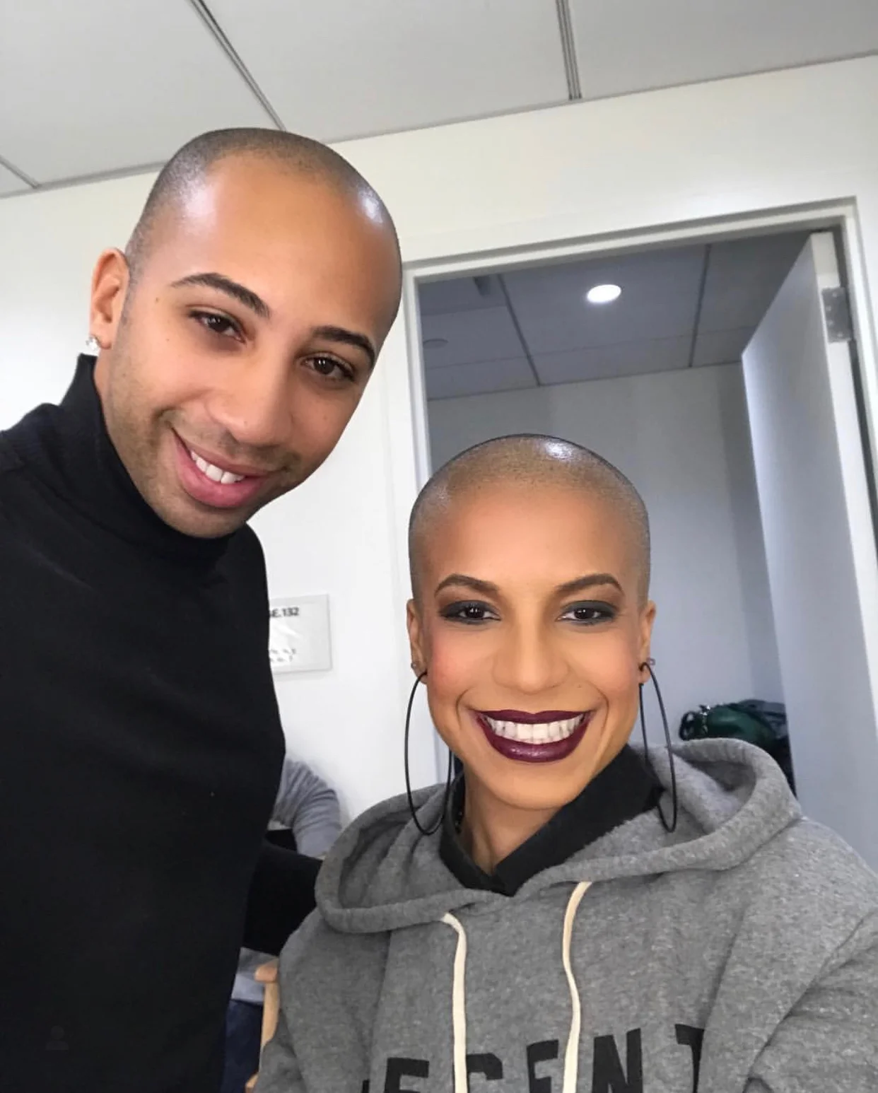 Facetune_14-12-2018-14-40-58.jpeg