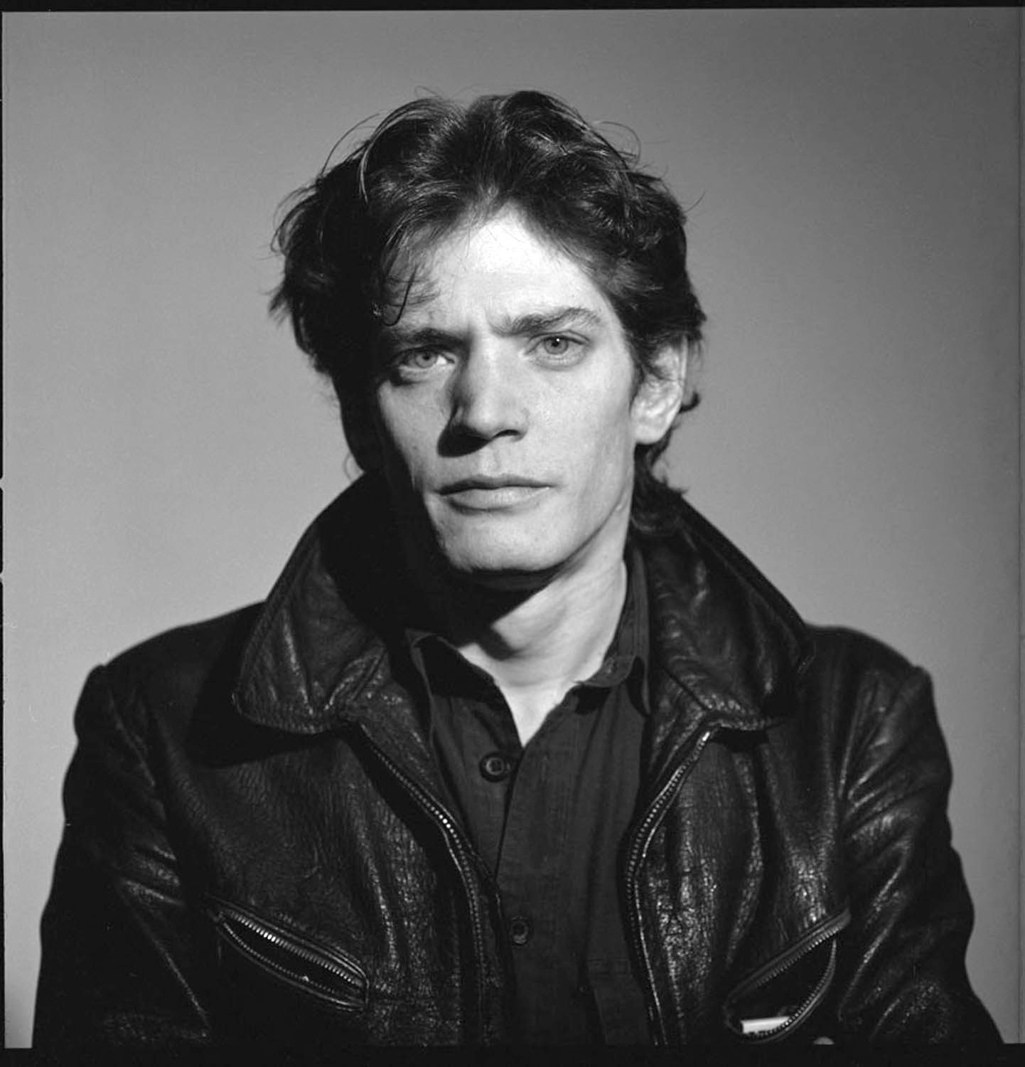   ROBERT MAPPLETHORPE  