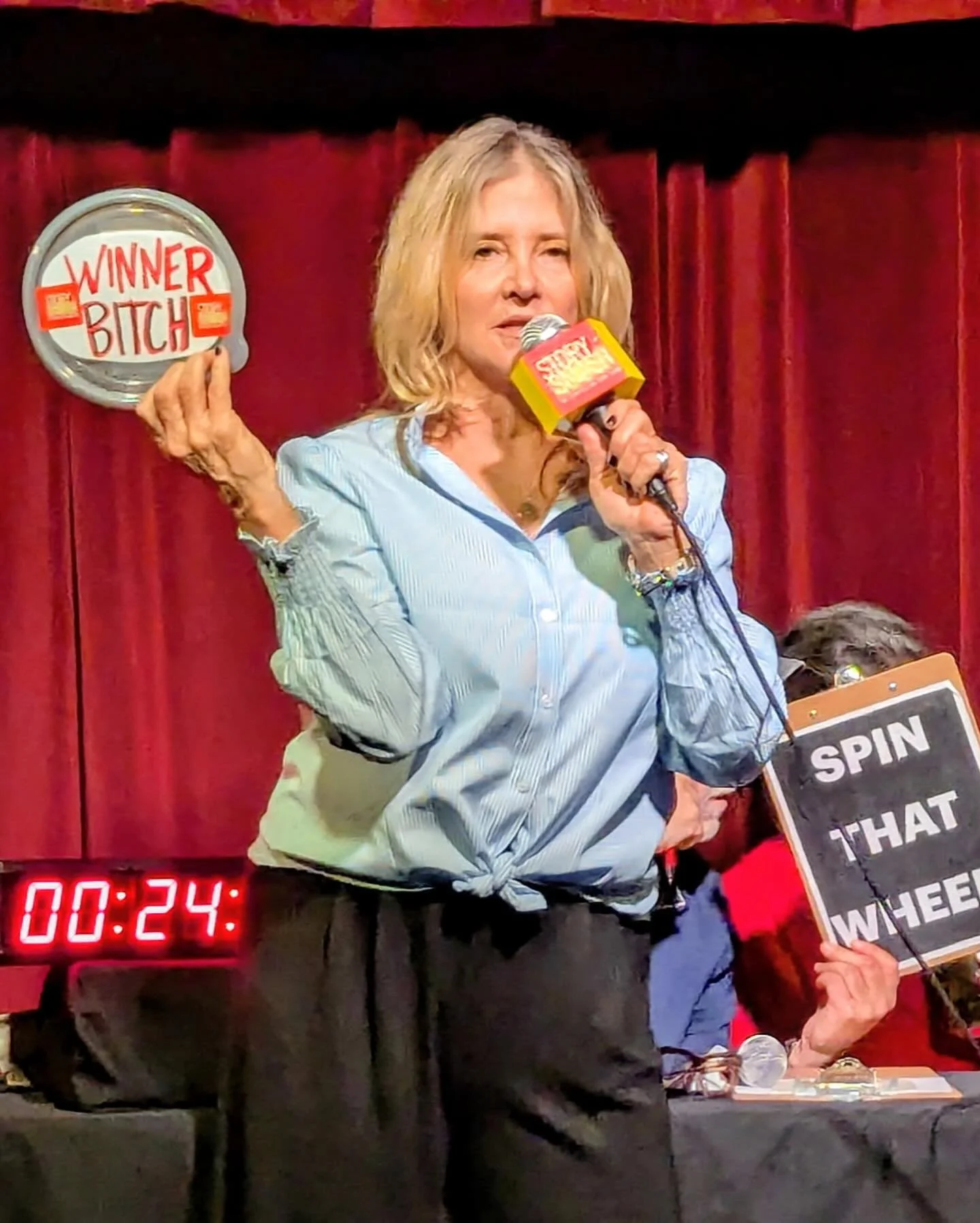 Maybe my favorite job of all- game show host! Thanks to everybody who came out to @storysmash  and @lyrichyperion  we had a blast! Congratulations to comedian Joey Albano @itsjoeyalbanobitch for taking home all the cookies! And thanks so much for pla