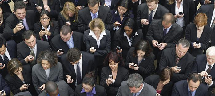 folk_rebllion_People_on_phones.jpg