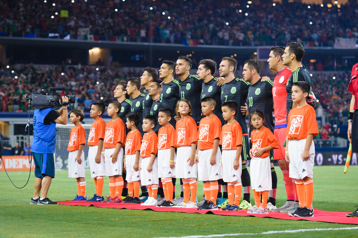 Mexico-vs-Argentina-CarlosBarron-11.jpg
