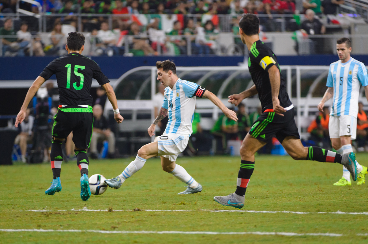 Mexico-vs-Argentina-CarlosBarron-71.jpg