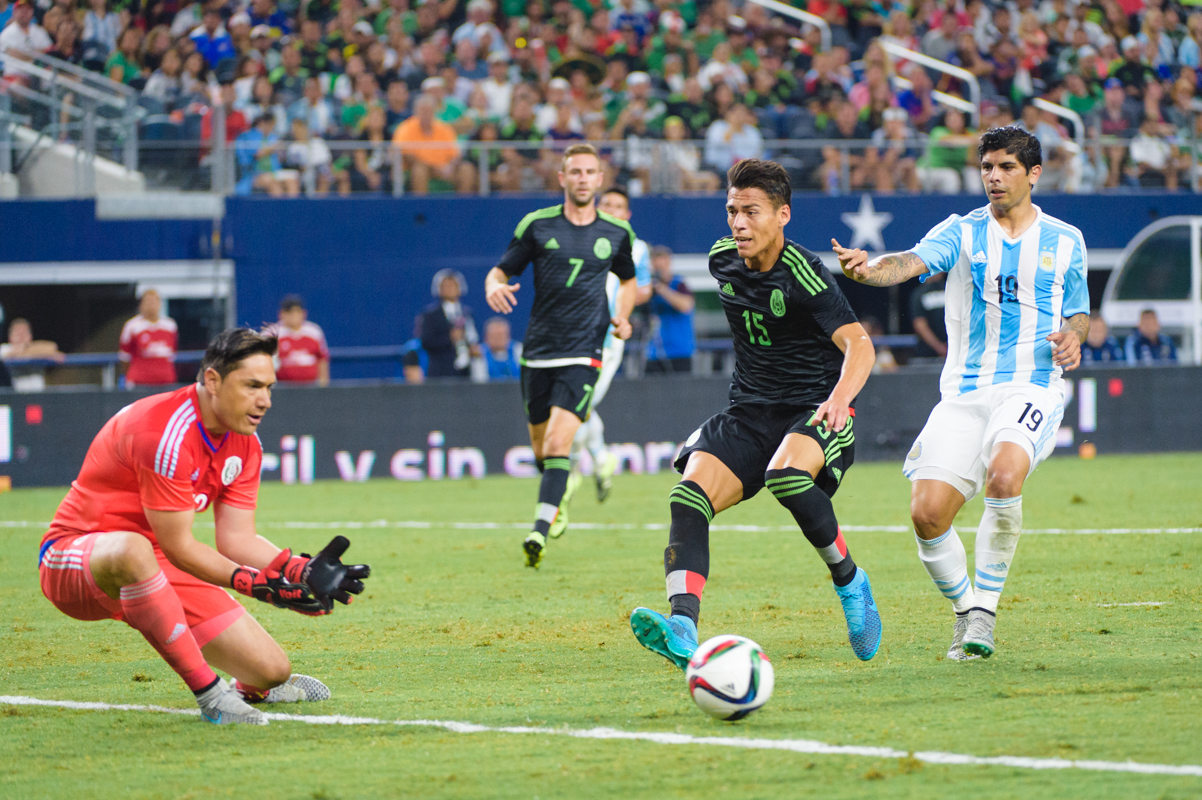 Mexico-vs-Argentina-CarlosBarron-75.jpg