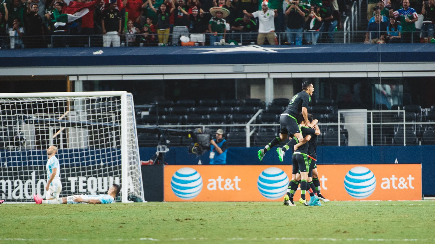 Mexico-vs-Argentina-CarlosBarron-84.jpg