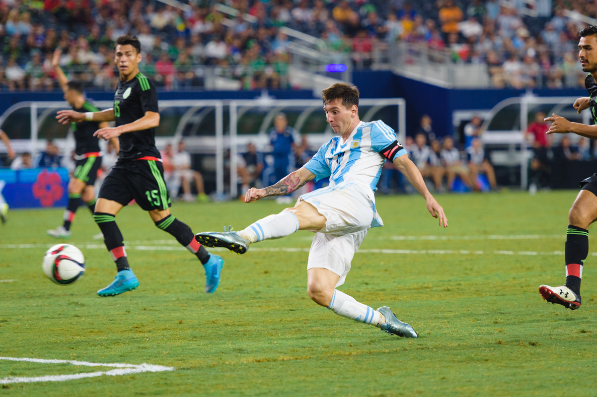 Mexico-vs-Argentina-CarlosBarron-106.jpg