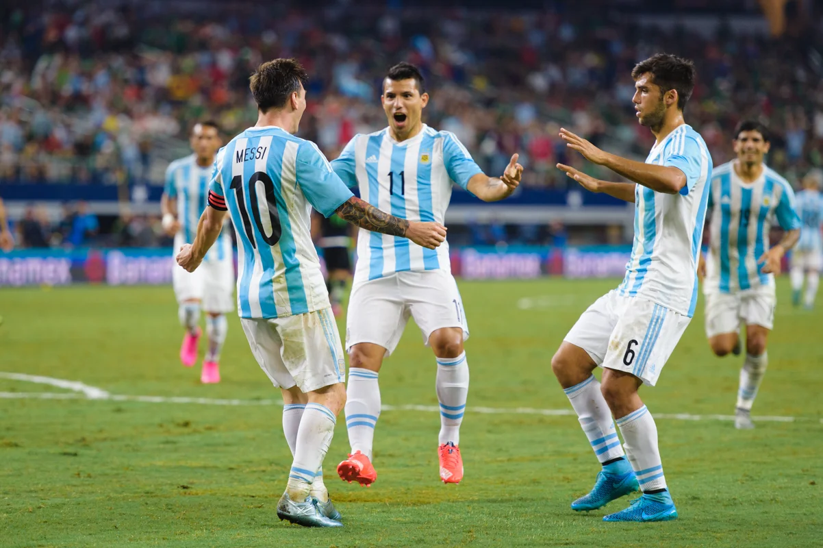 Mexico-vs-Argentina-CarlosBarron-110.jpg