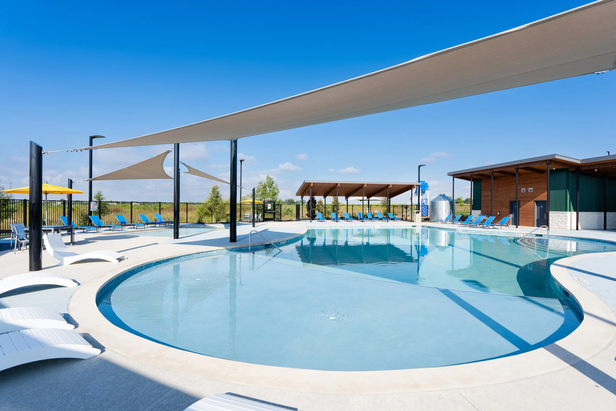 250913-Beacon-Construction-Firefly-Pointe-Amenity-Center-209691.jpg-web.jpg (Copy)