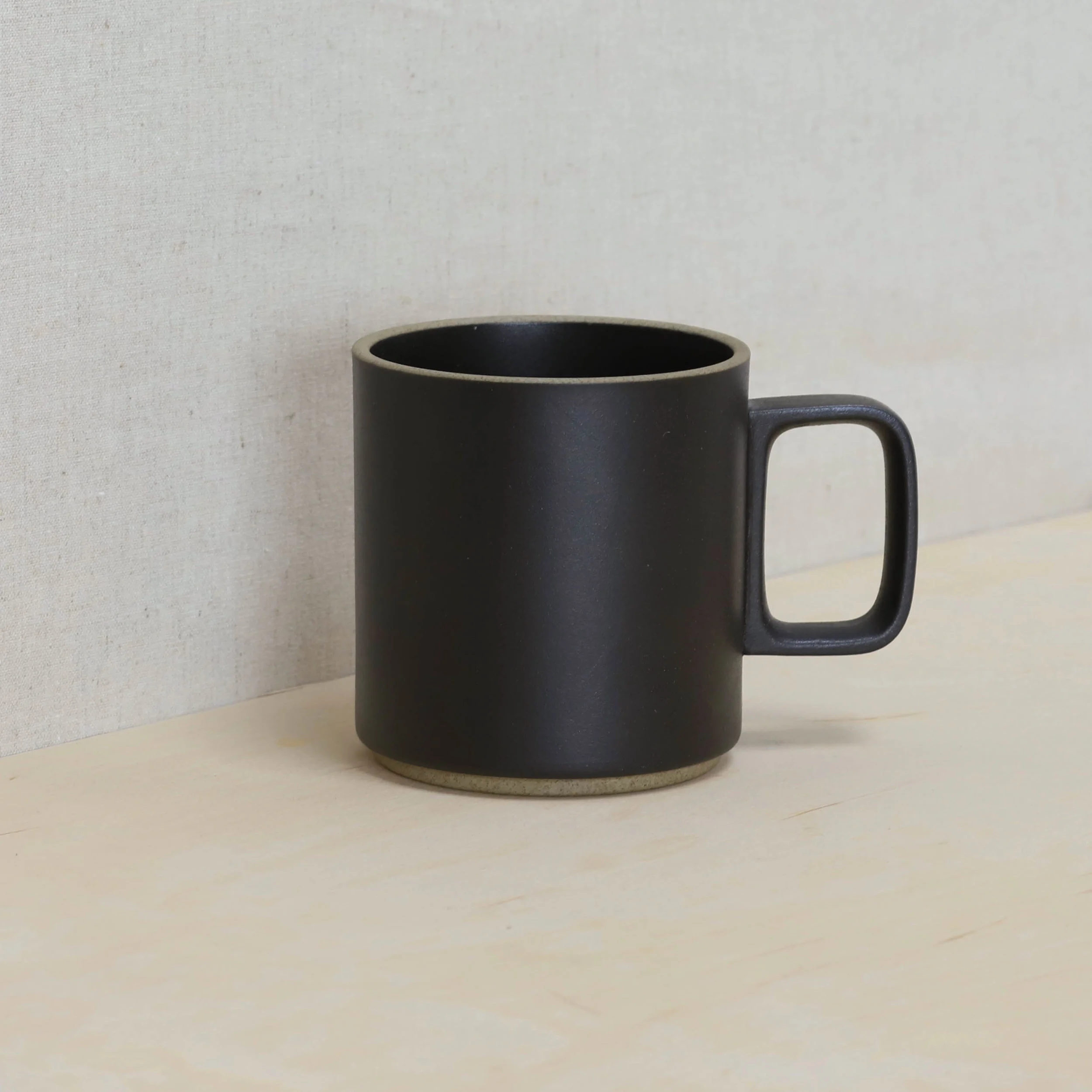MUG BLK.jpg