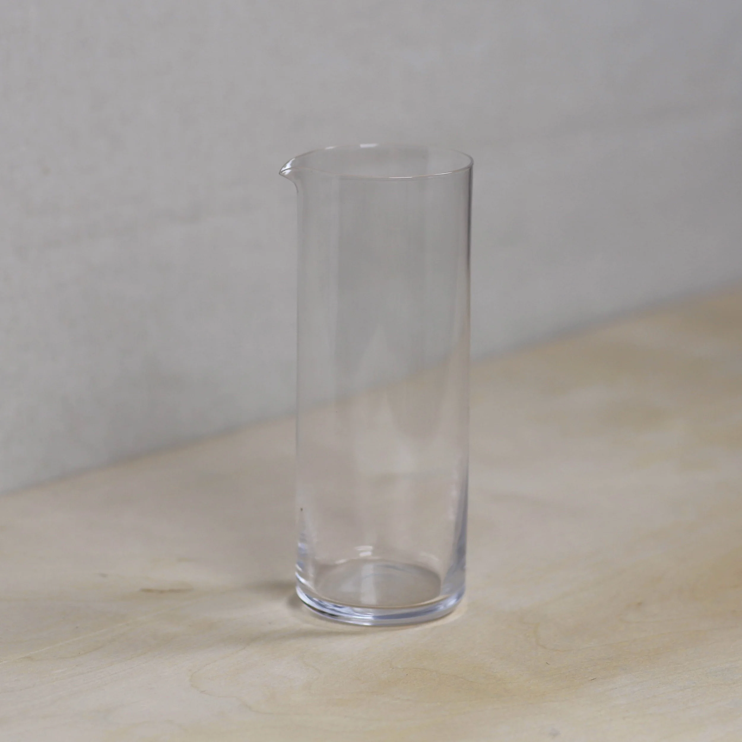 GLASS VASE 8in (1).jpg