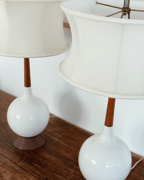 White Ceramic And Wood Table Lamp, White Ceramic And Wood Table Lamp