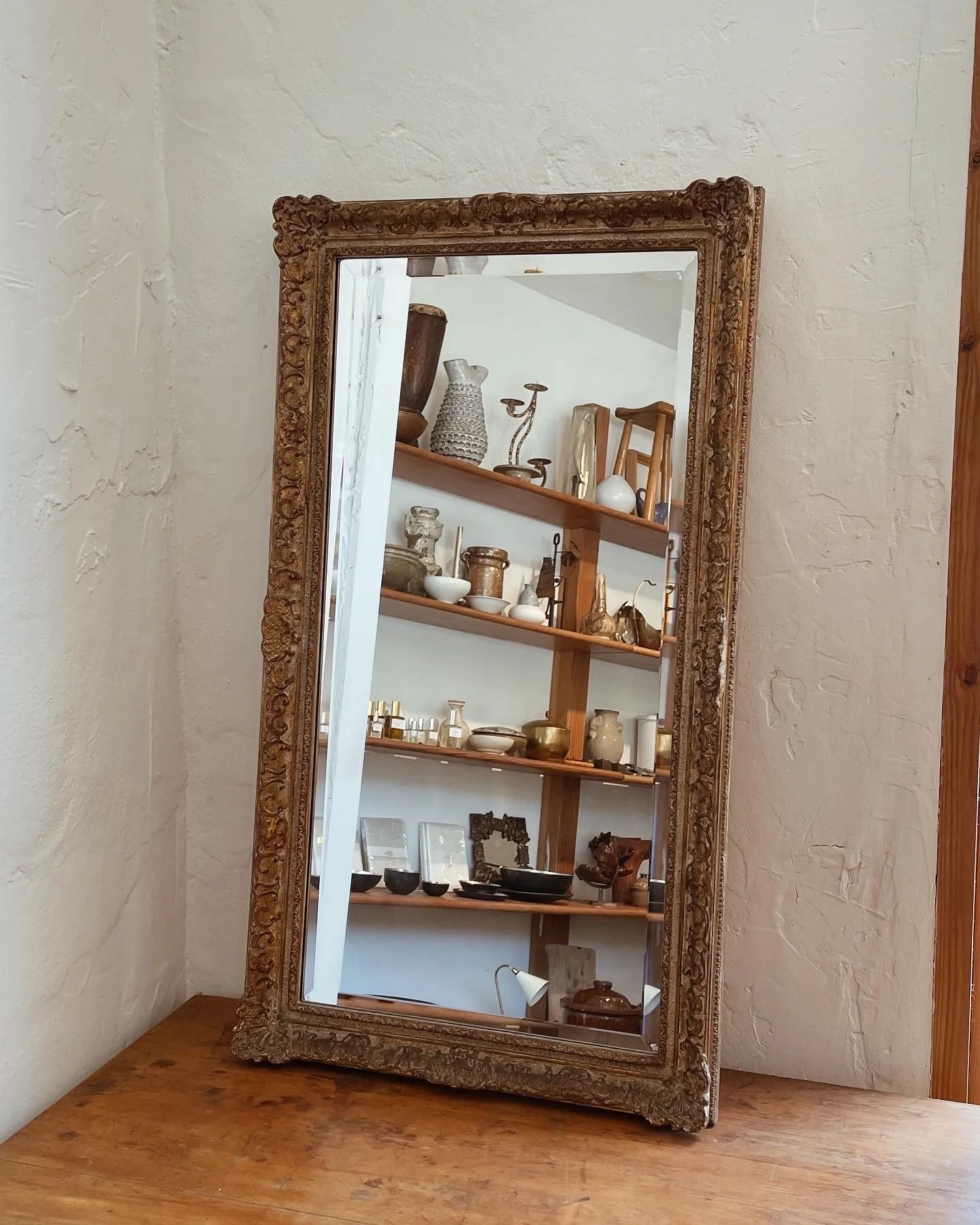 mirrorcarved1.JPG