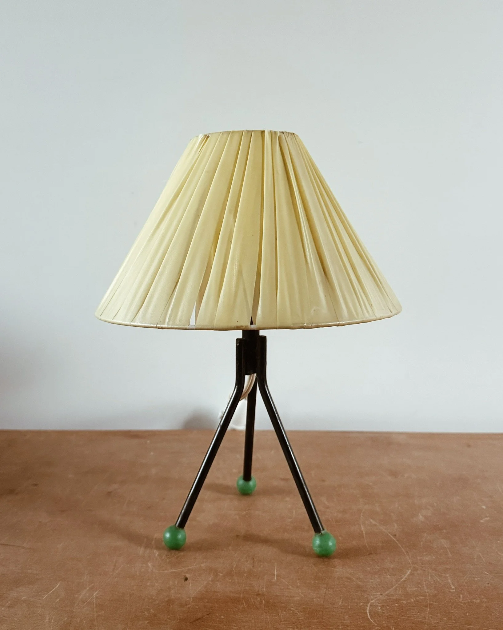 Petit French Yellow Shade Lamp