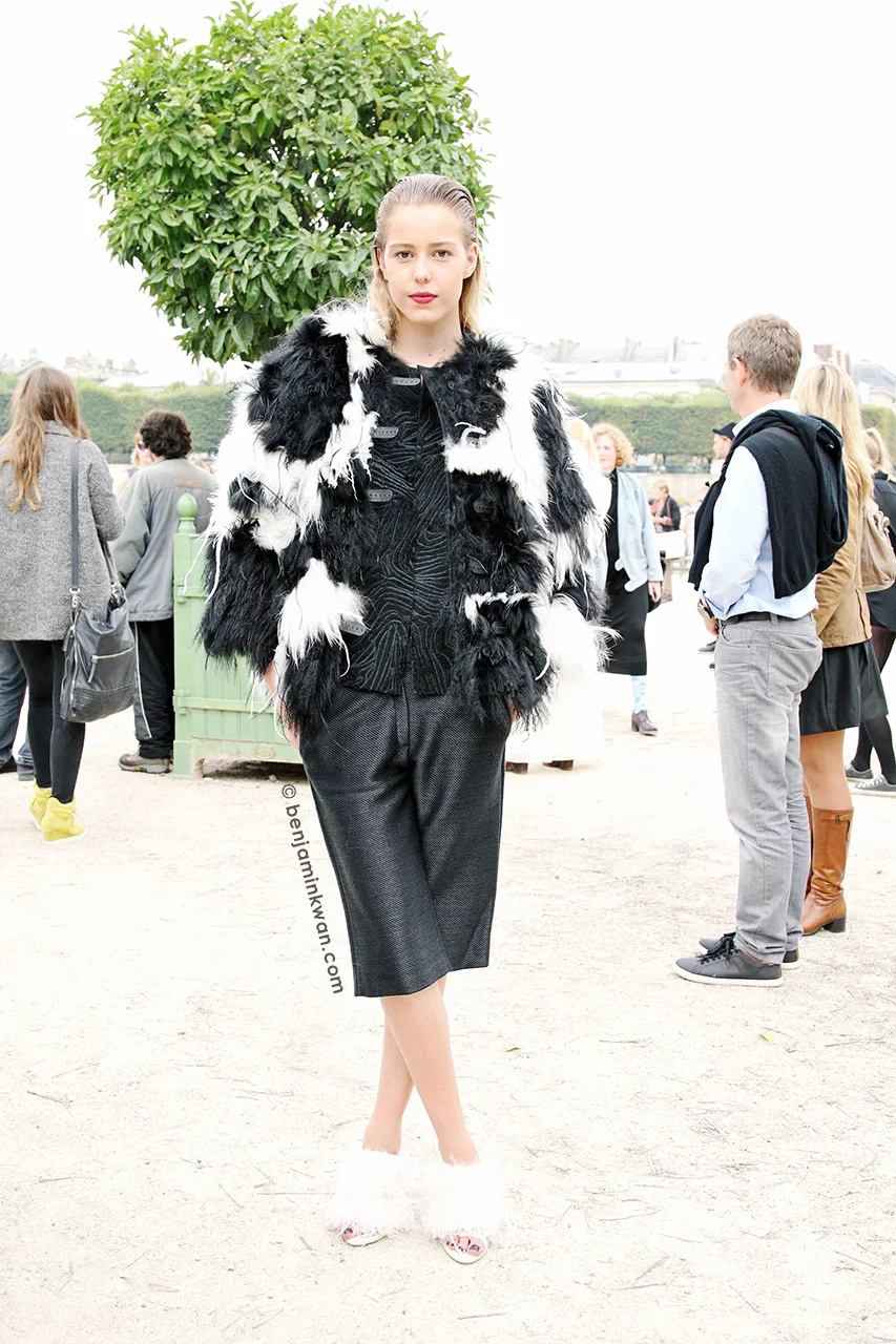 Viktor &amp; Rolf SS 2014 Paris Snapped by Benjamin KwanParis Fashion Week