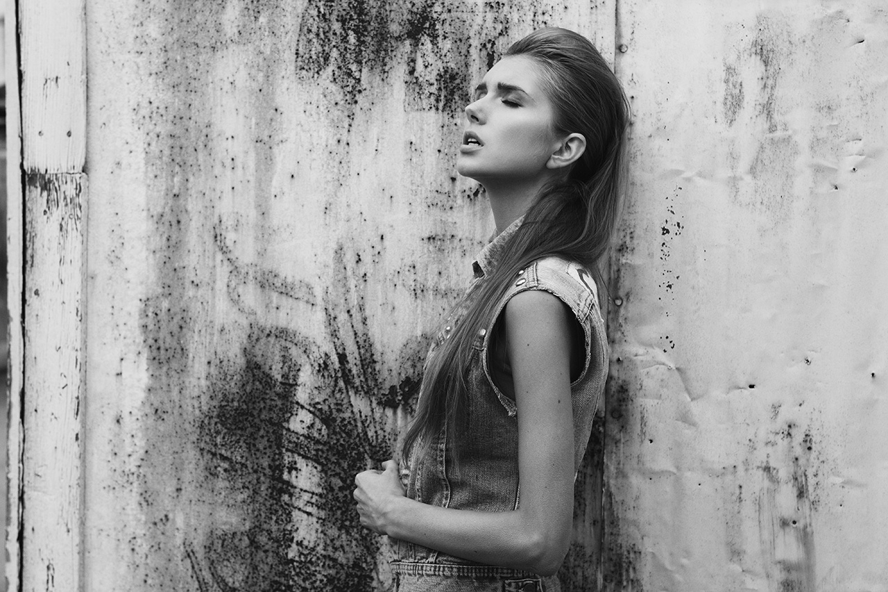 "Whisper No Lies" Snapped by Benjamin Kwan
styling / Wendy Cookhair + mua / Jena Jacquotmodel / Channing at Liz Bell Agencyphotography / Benjamin Kwan