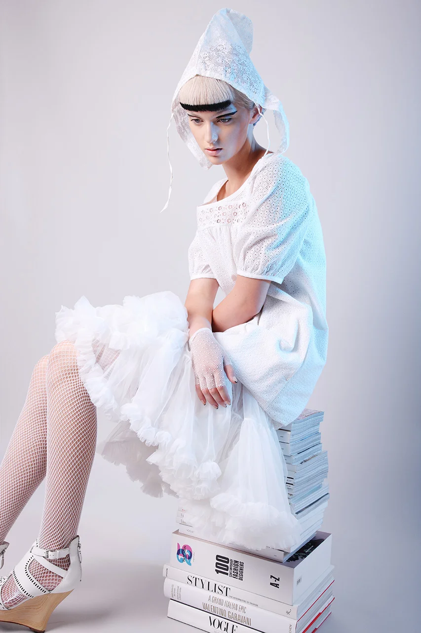 "Light, Bright &amp; Almost White" Snapped by Benjamin Kwan
styling / Wendy Cookhair + mua / Liz Dungatemodel / Yana at NEXT Canadaphotography / Benjamin Kwan