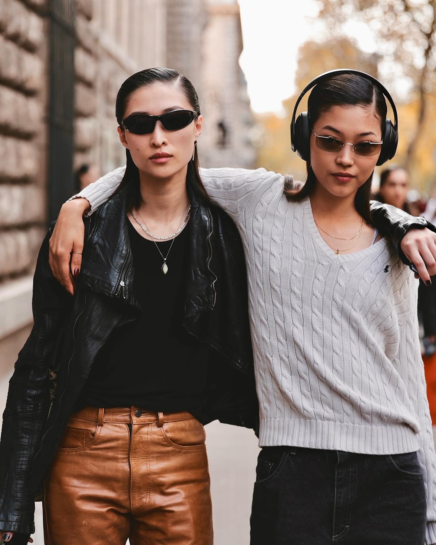 On the streets of Paris with models @_chuwong &amp; @mikaschndr during Paris Fashionweek - photos by @benjaminkwanphoto 
:
:
:
:
:
#parisfashionweek #streetstyle #paris #pfw #fw #mikaschneider #chuwong #fashionmodels #streetfashion #modeloffdutystyle