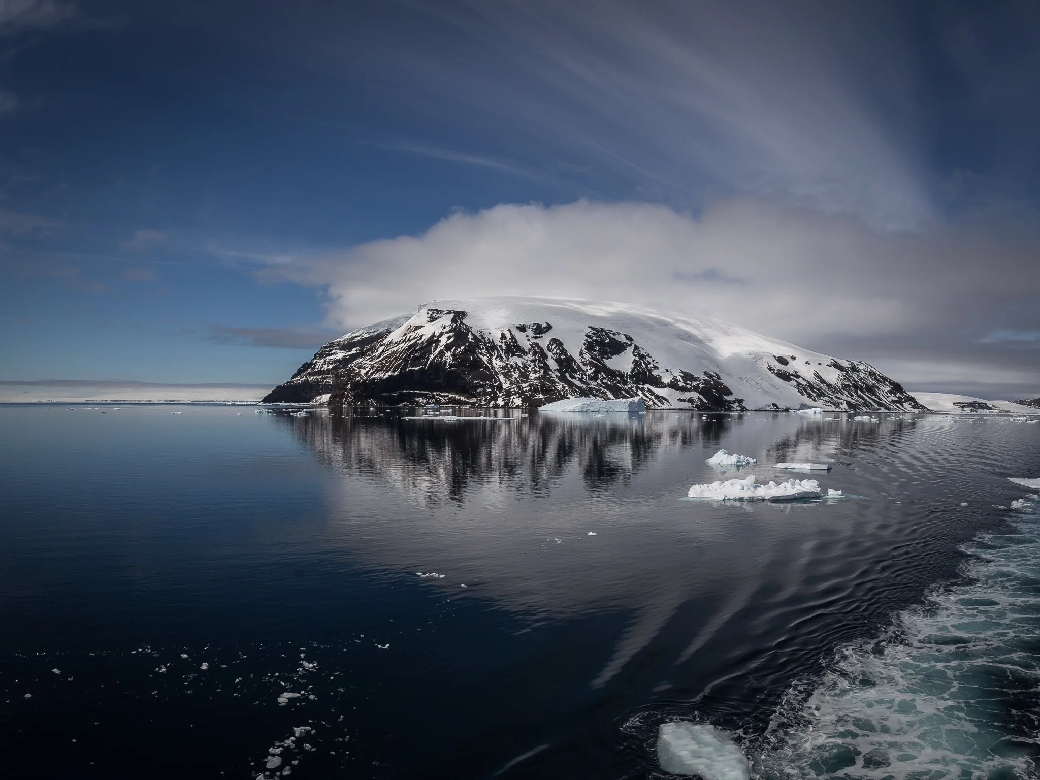 Snow covered island - Weddell Sea - Tony Redhead