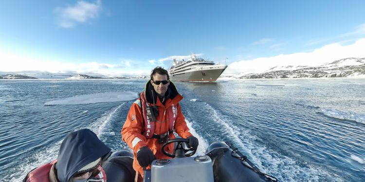 Preceding L'Austral as she heads for the open sea
