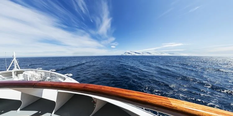 Sailing past Clarence Island