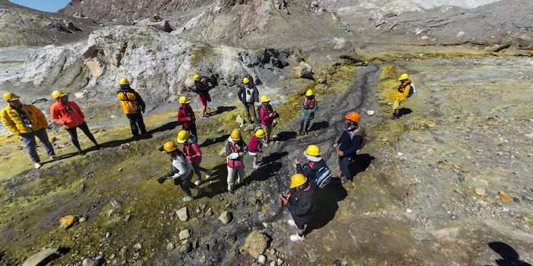 White Island - Exploring the sulphur river