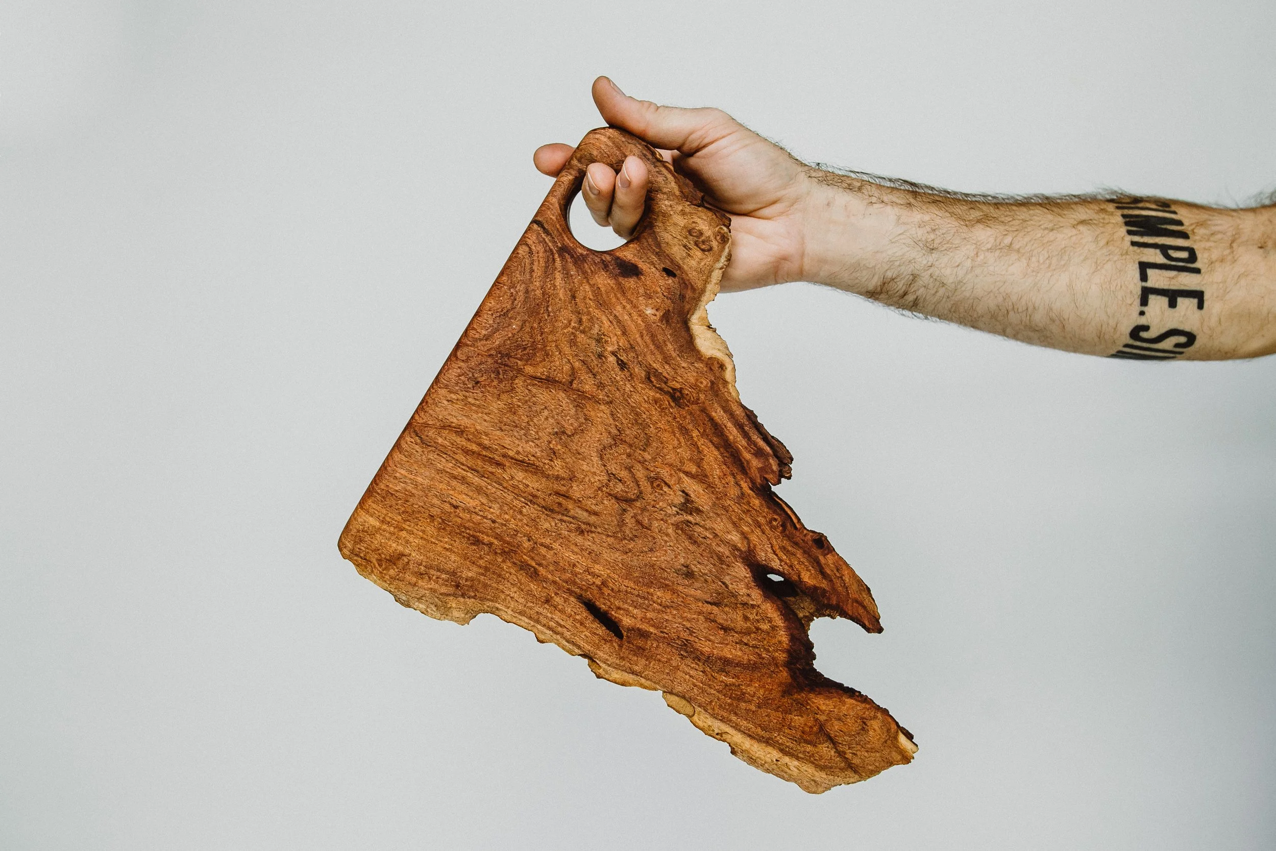 kitchenboard_liveedge_mesquite_0045.jpg