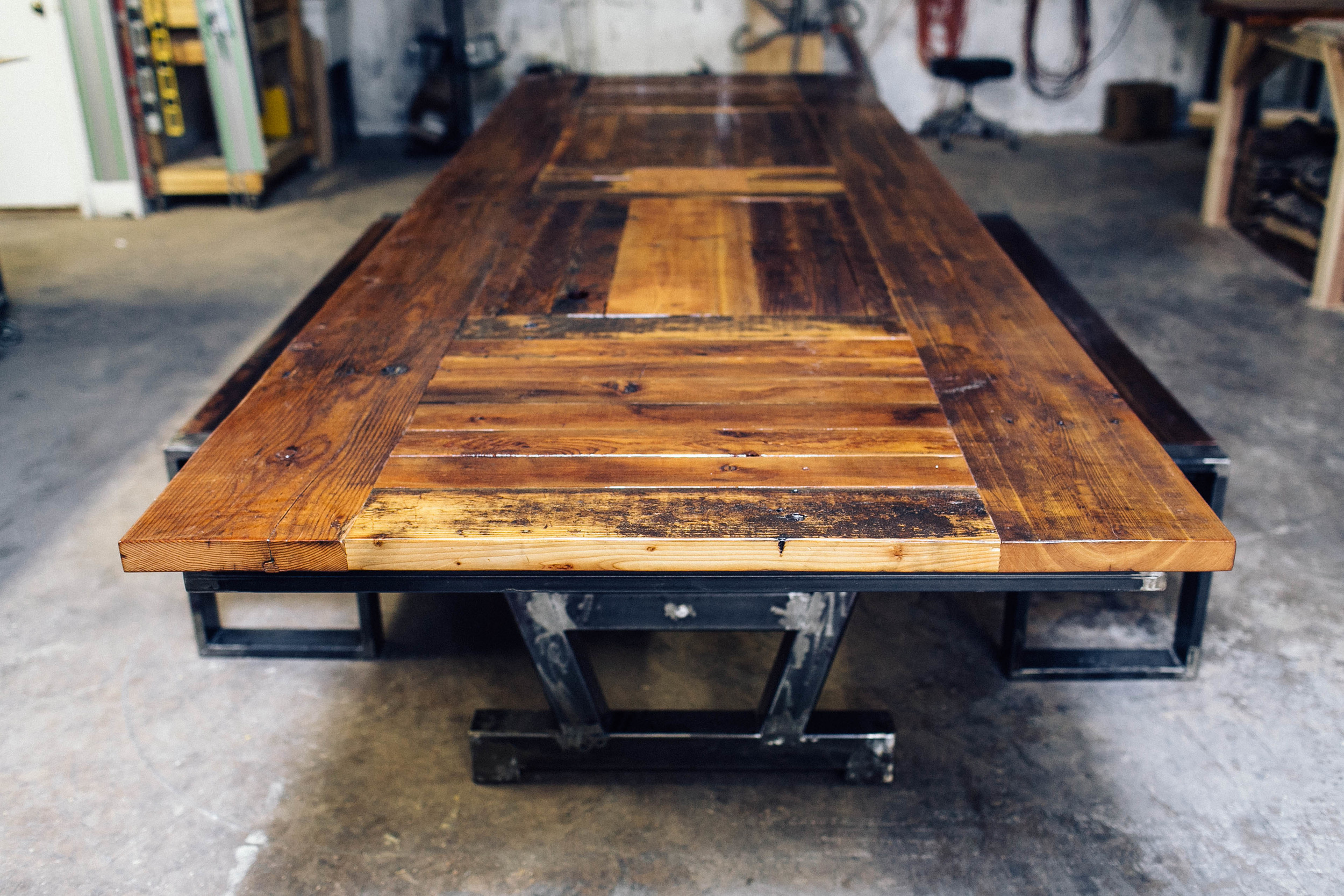 barnwood_diningtable_crawford20141113_0002.jpg